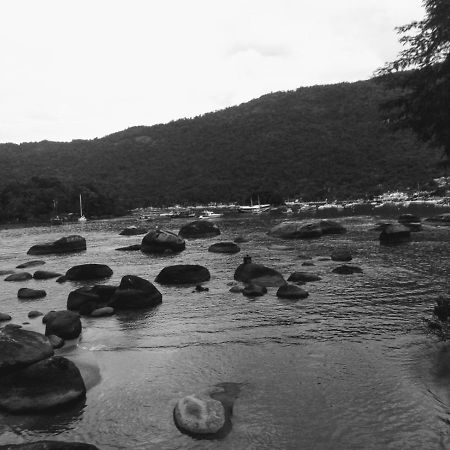 Pousada Arrastao Da Ilha Vila do Abraao Luaran gambar